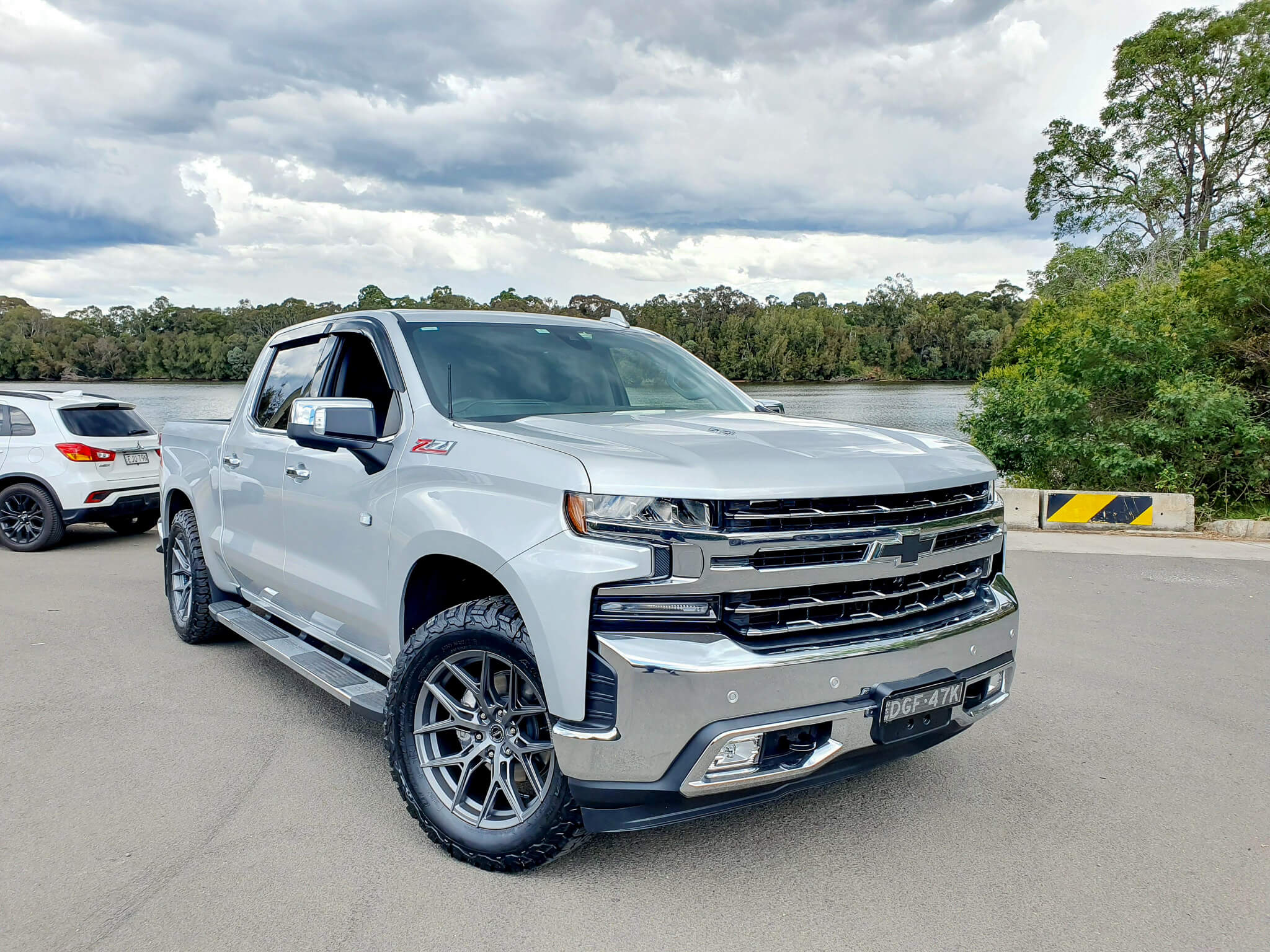 2021_Chevrolet_Silverado_1500_GT_Form_GFS1_Satin_Gunmetal_Grey_Wheels_20inch_BF_Good_Rich_TA_KO2_Tyres_