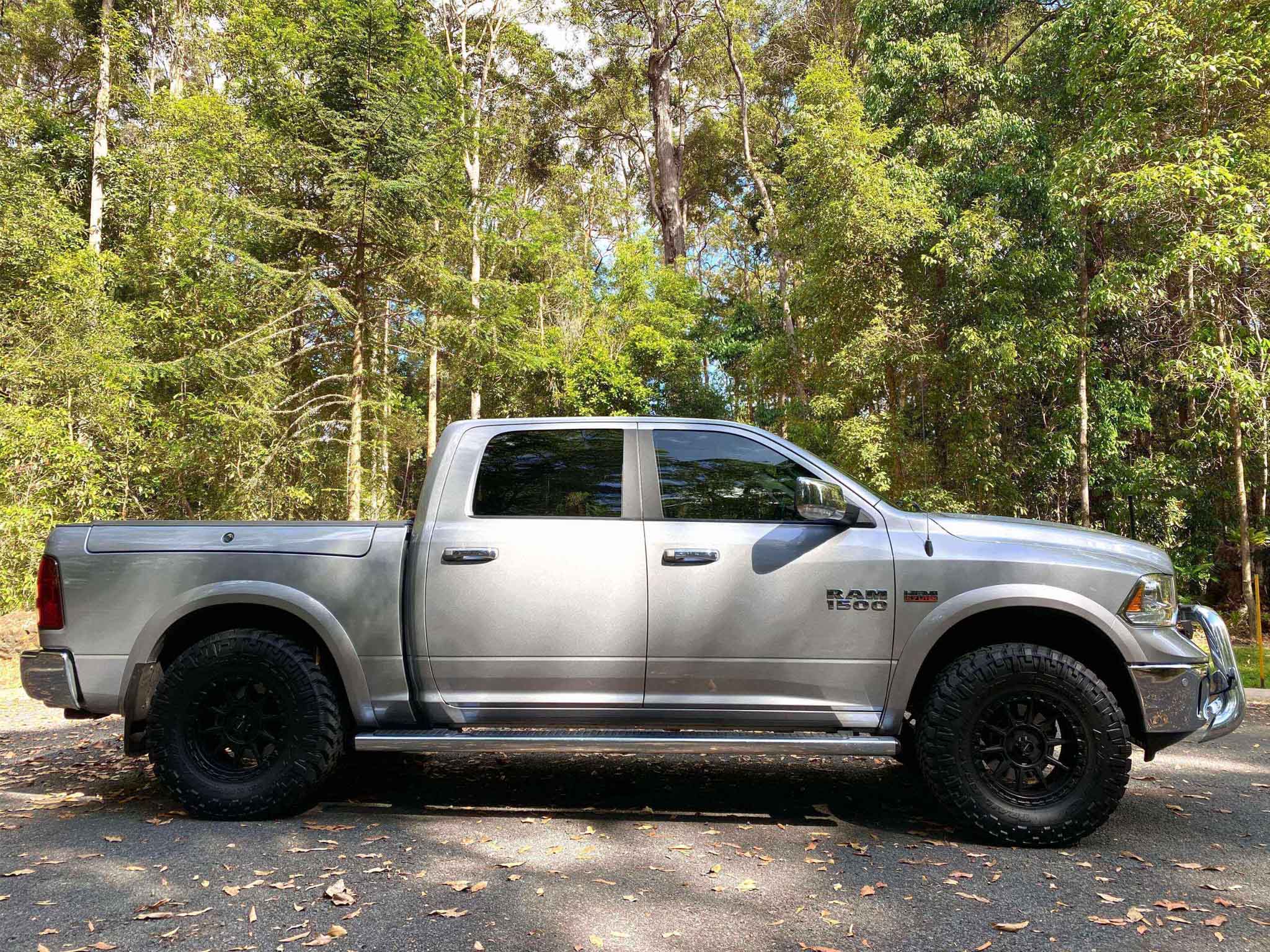 Dodge_Ram_1500_Wheels_Blackrock_Gunner_Satin_Black_18inch_4x4_Rims_4