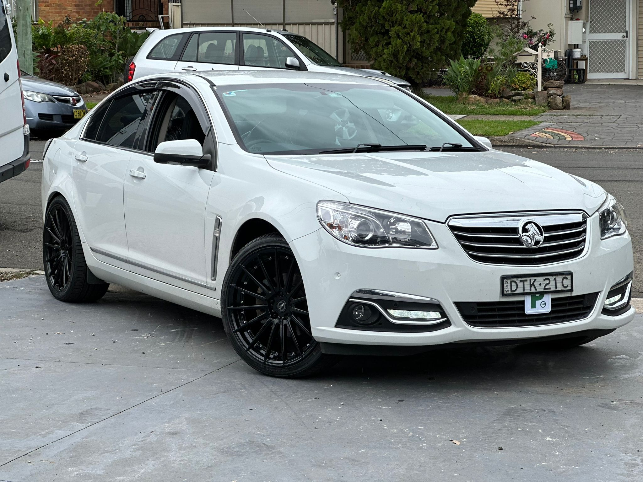 Holden_Commodore_Wheels_GT_Form_Anvil_Gloss_Black_Rims_3