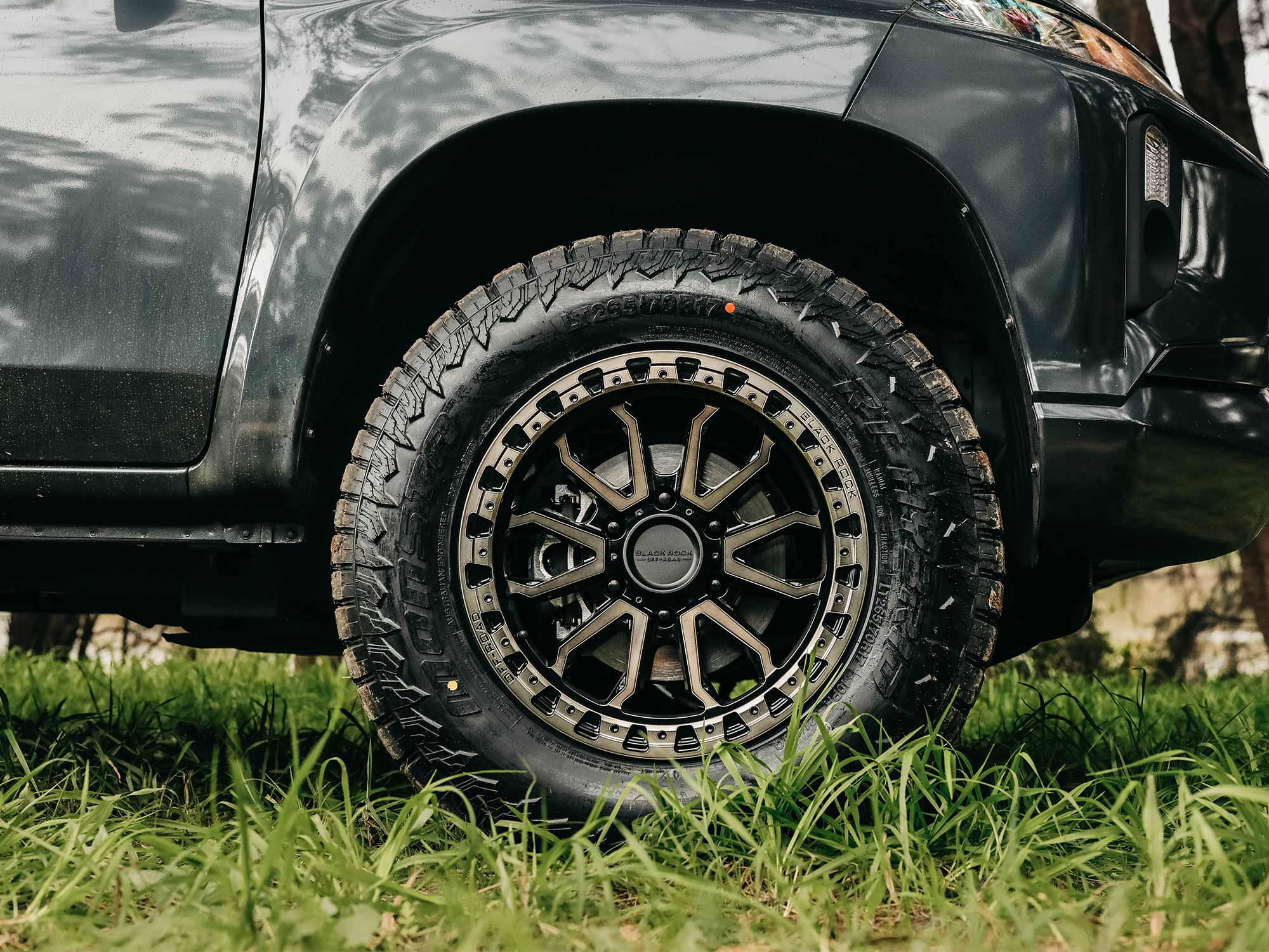 MITSUBISHI_TRITON__WHEELS_BLACK_ROCK_COBRA_GLOSS_BLACK_DARK_TINT_RIMS_