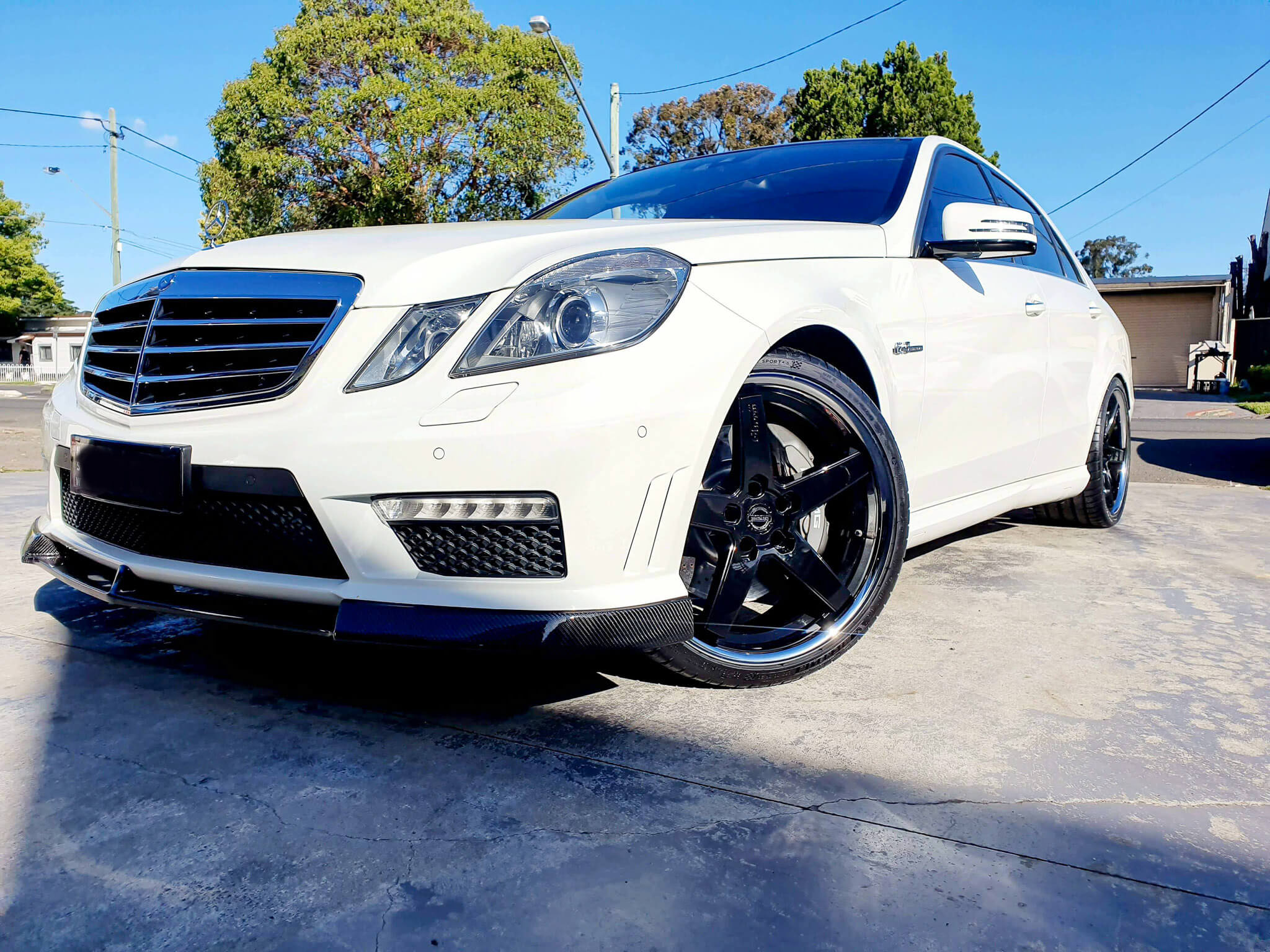Mercedes_E63_wheels_GT_Form_Legacy_20_inch_gloss_black_chrome_lip_rims_
