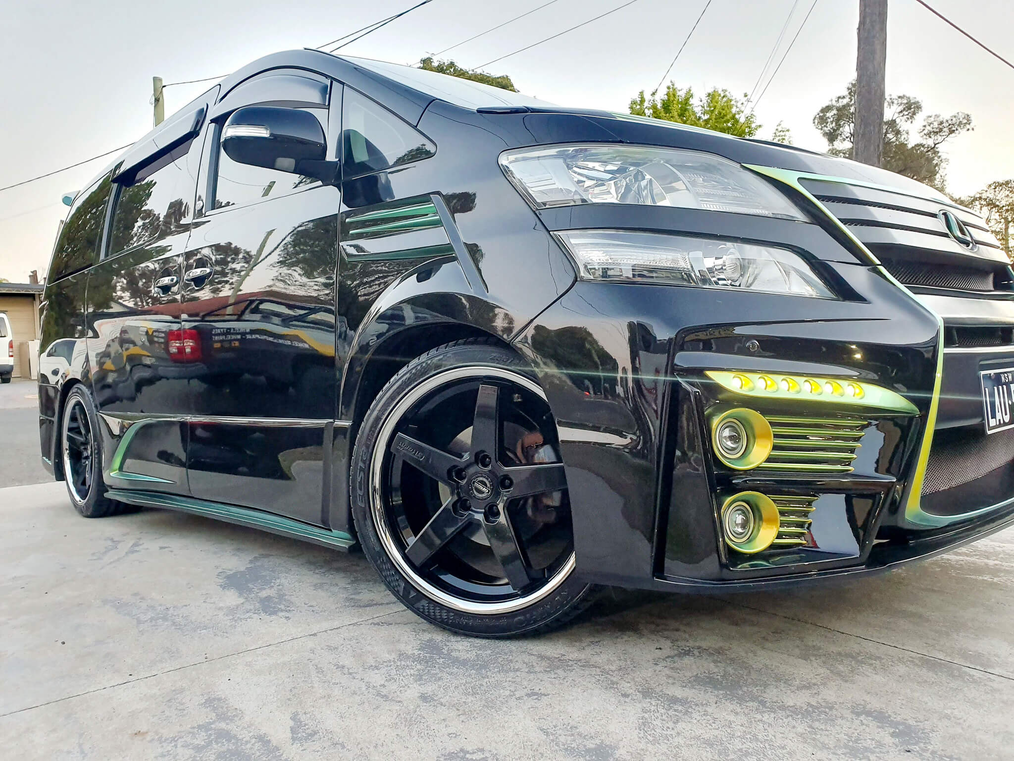Toyota-Vellfire-GT-Form-Legacy_Gloss_Black_Chrome_Lip_20x8.5_front_and_20x10_rear_wheels_wrapped_with_Kumho_Ecsta_PS71_tyres_