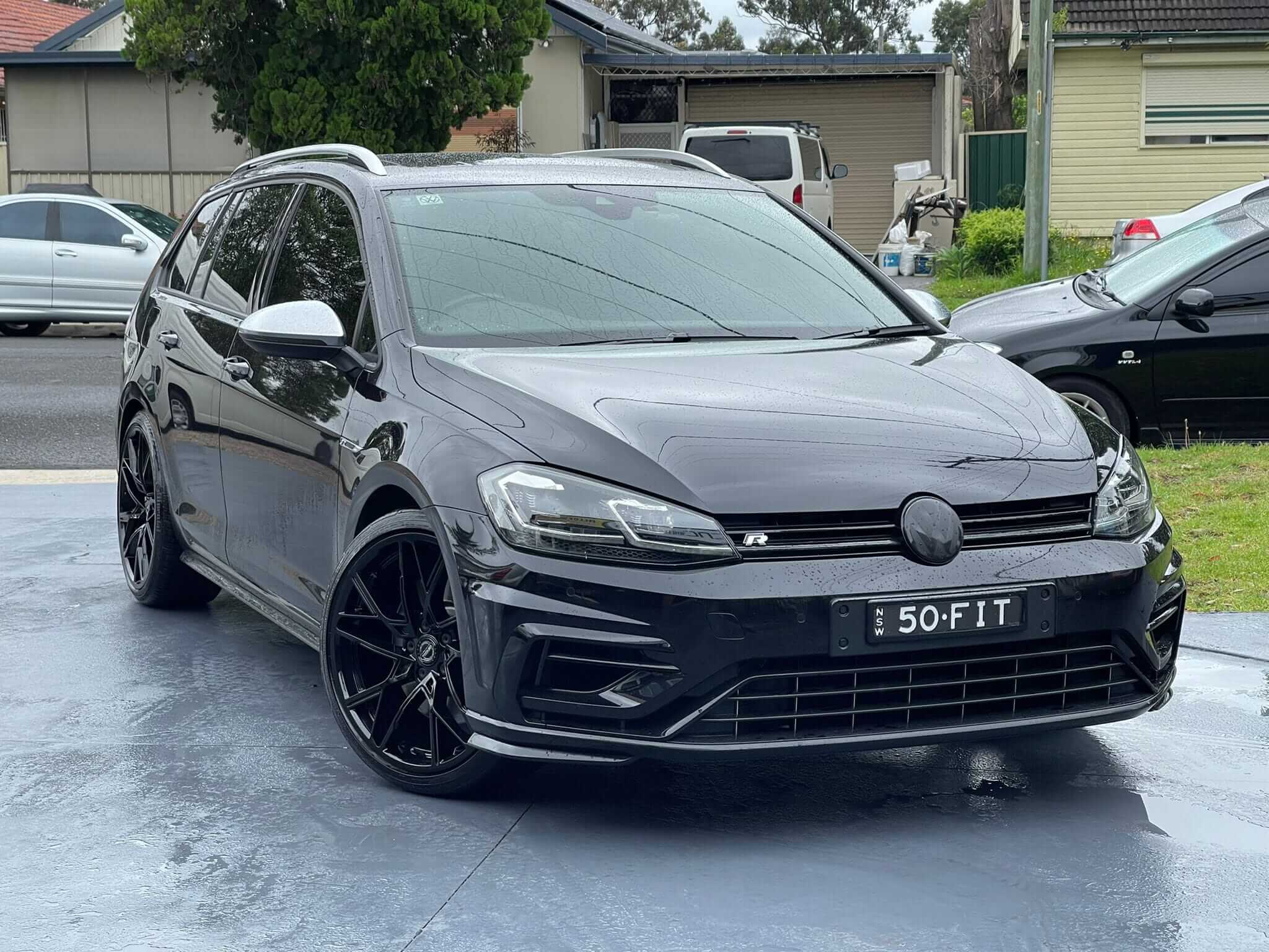 VW_Passat_R_Wheels_GT_Form_Interflow_Gloss_Black_19_Inch_Mesh_Rims