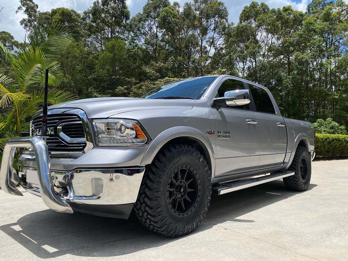 Dodge Ram 1500 | 18" Black Rock Gunner Satin Black Wheels