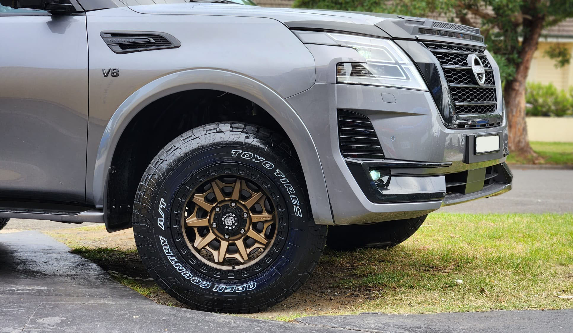 NISSAN PATROL Y62 | 18" BLACK ROCK CAGE DARK BRONZE BLACK RING WHEELS