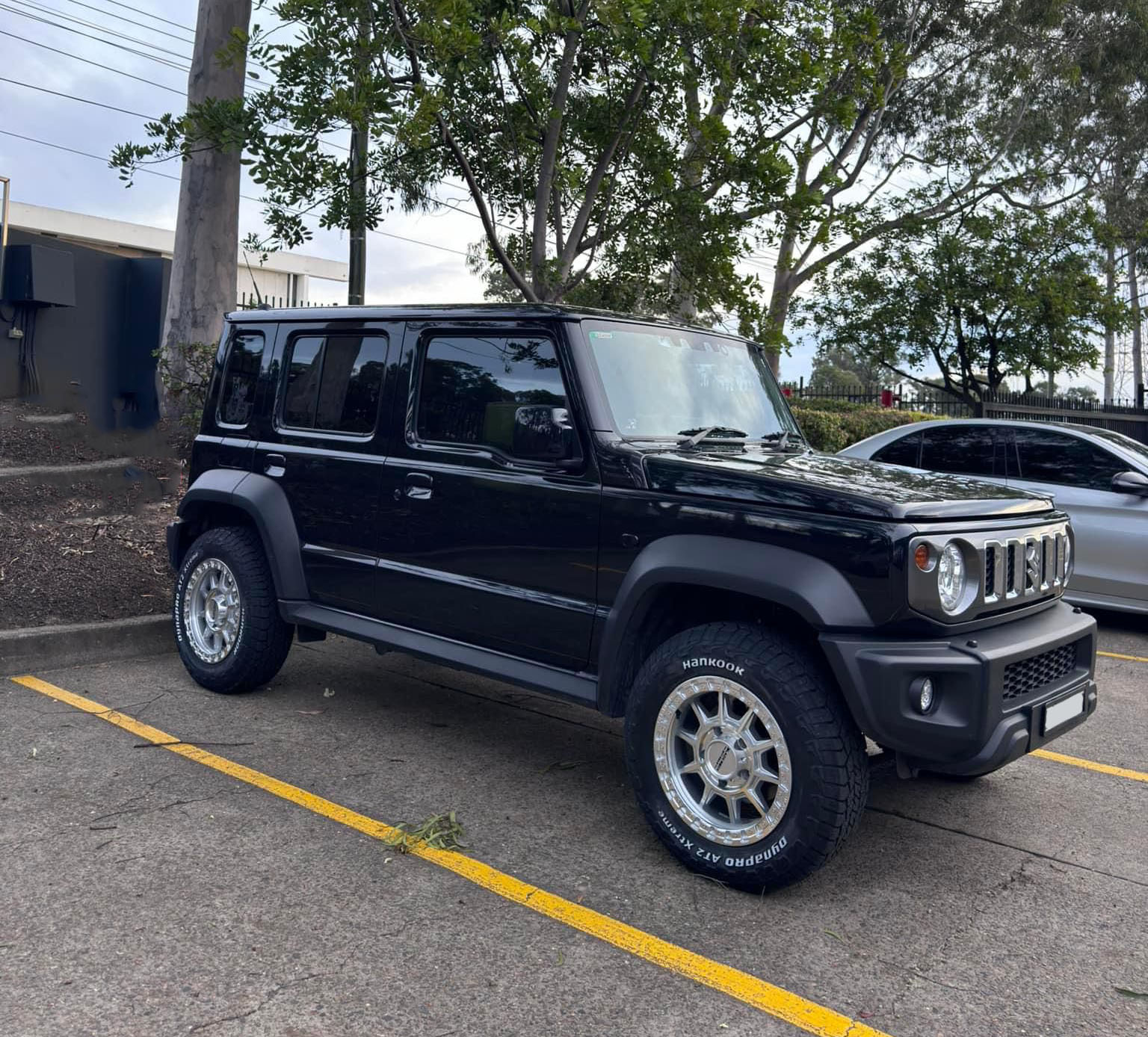 SUZUKI JIMNY | 16" BLACK ROCK GUNNER SILVER MACHINED WHEELS