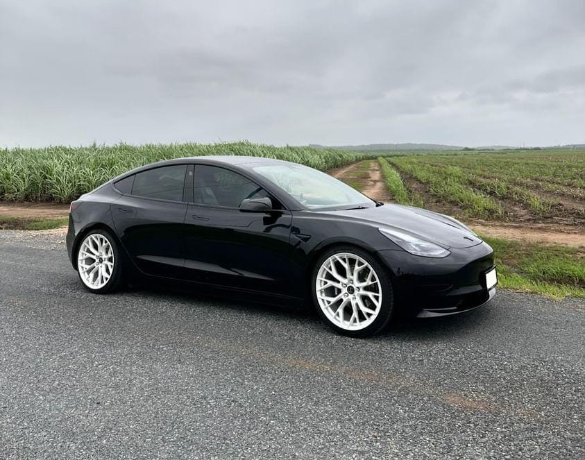 TESLA MODEL 3 | 20" STAGGERED GT FORM MARQUEE SATIN WHITE WHEELS