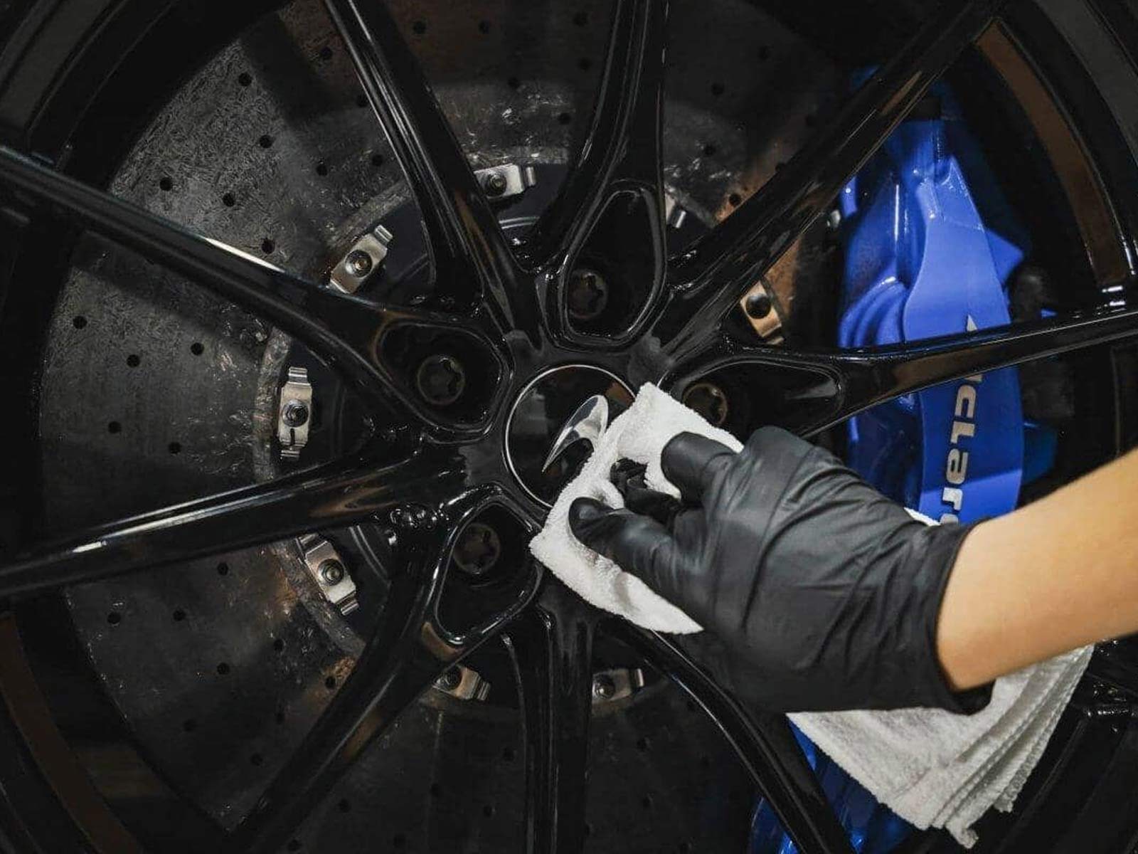 How to Clean Mag Wheels at Home